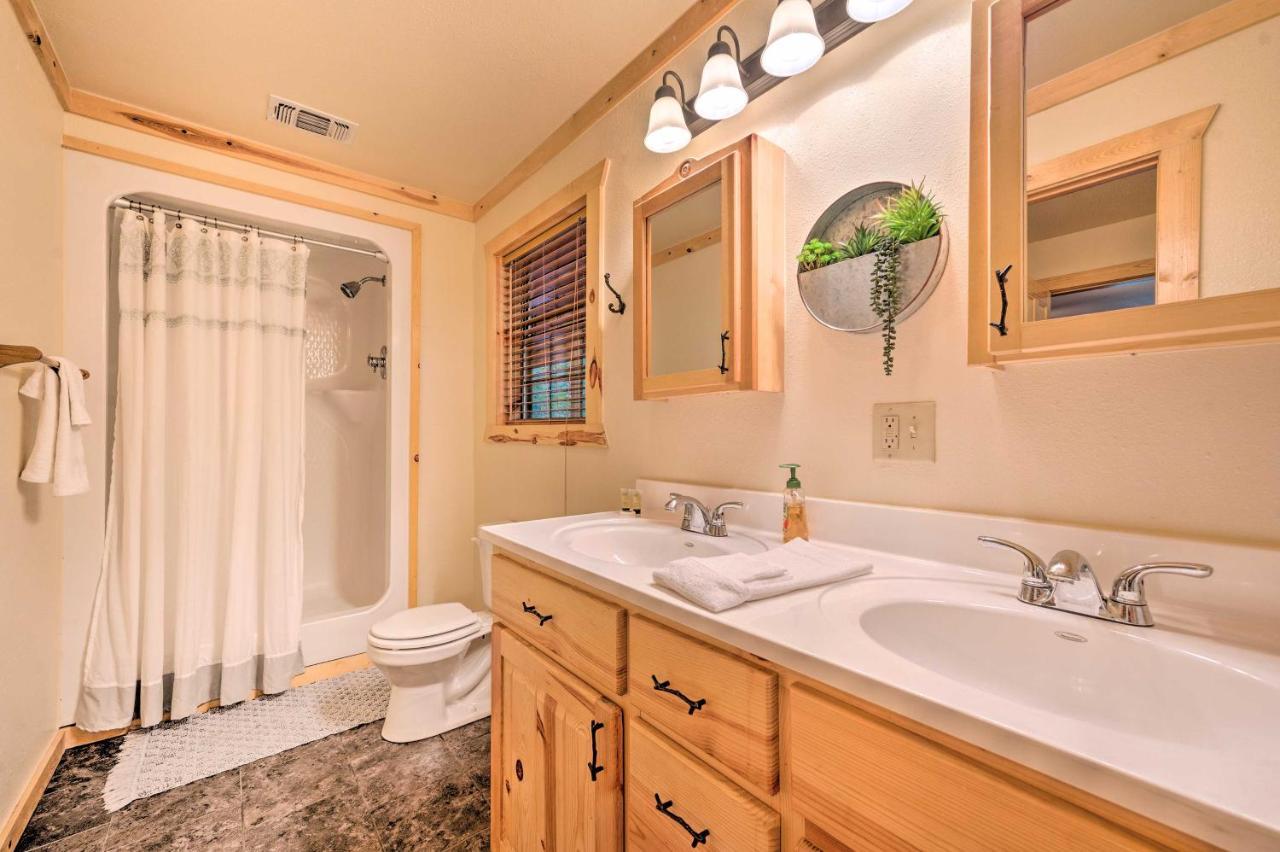 Broken Bow Retreat On 2 Acres With Hot Tub And Deck! Βίλα Εξωτερικό φωτογραφία