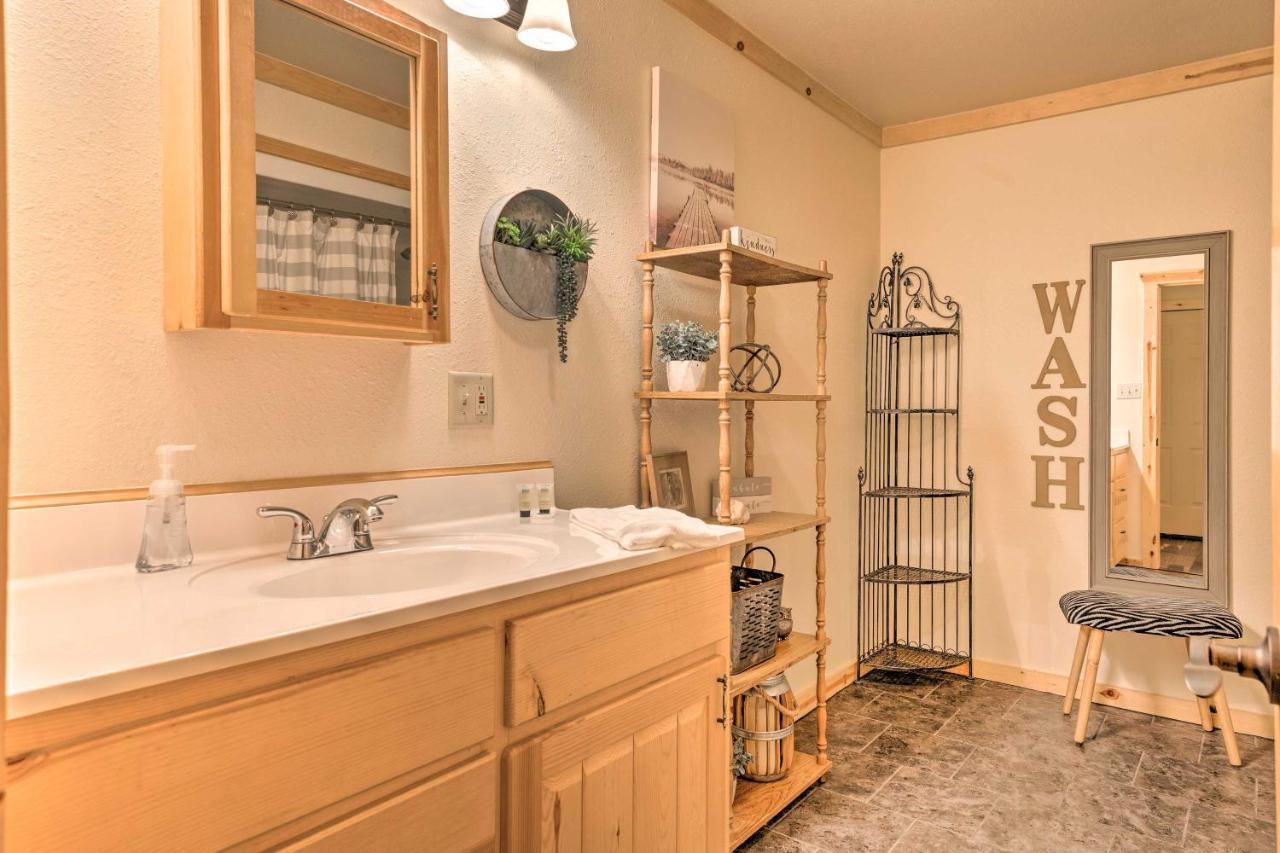 Broken Bow Retreat On 2 Acres With Hot Tub And Deck! Βίλα Εξωτερικό φωτογραφία